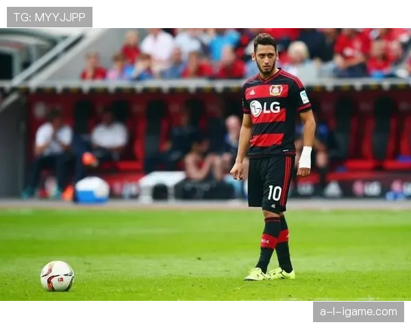 恰尔汗奥卢中场核心表现助力球队状态回升，连战连捷展现强势复苏