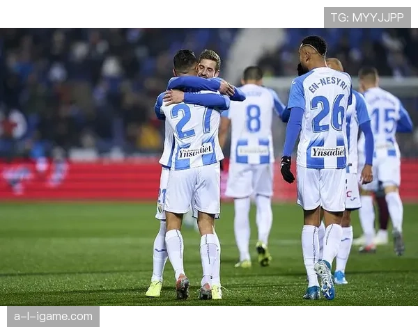 拉菲尼亚状态回暖,速度与技术融合成球队进攻新核心 拉菲尼亚状态回暖,速度与技术融合成球队进攻新核心