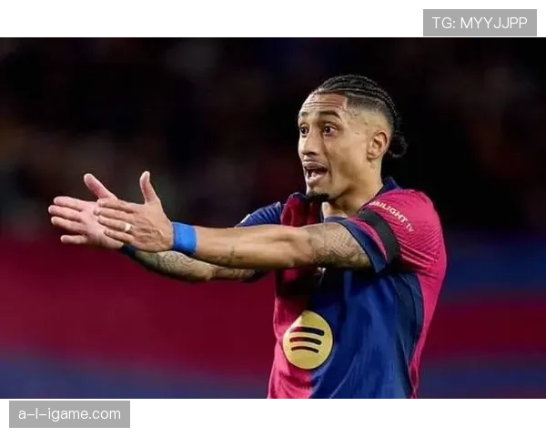 拉菲尼亚续约在即,2025赛季状态回暖成焦点 拉菲尼亚续约在即,2025赛季状态回暖成焦点