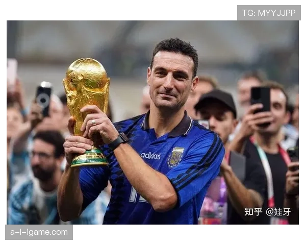 斯卡洛尼战术革新引领阿根廷足球崛起，世界杯夺冠之路彰显战略智慧