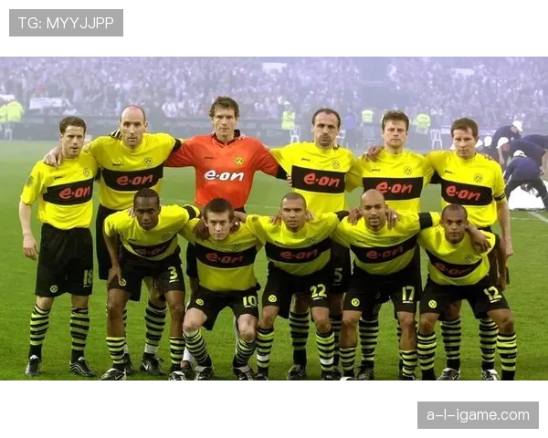 多特蒙德赛季首战稳健出击,高压逼抢战术奏效斩获开门红 多特蒙德赛季首战稳健出击,高压逼抢战术奏效斩获开门红