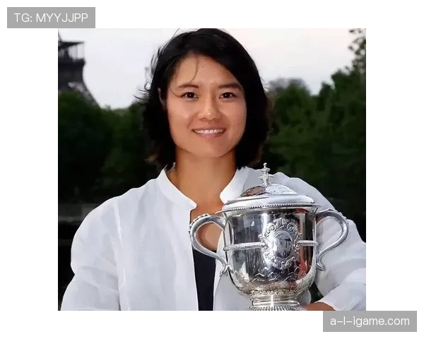 李娜赛场上凶悍，私下居然迷上了养花，感觉隔壁大妈都输了！