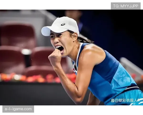 张帅又在训练场啃能量棒，这自律劲儿真不是一般人能扛住的